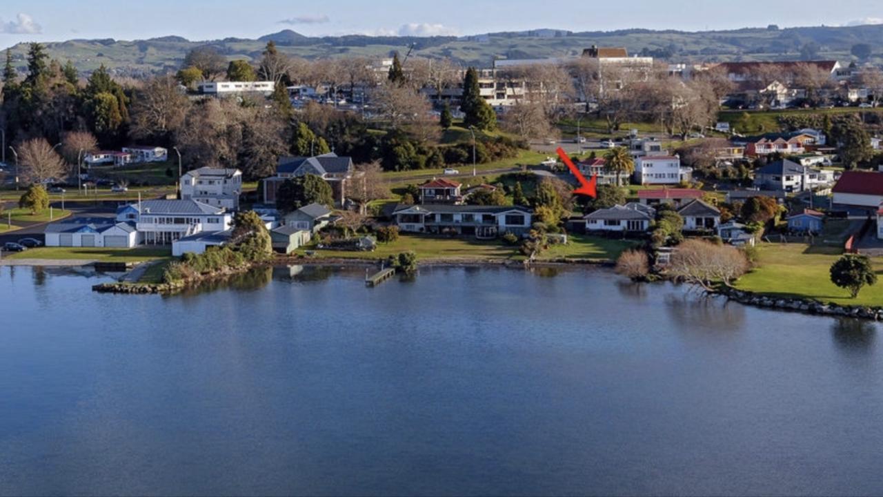 Lakefront Getaway In Rotorua Bagian luar foto